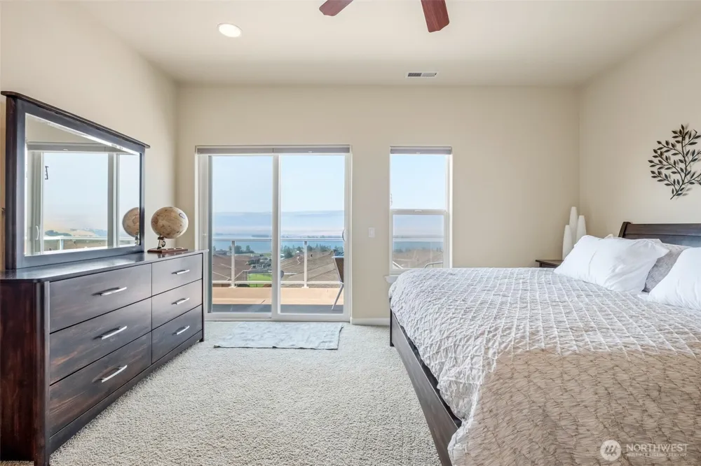 9215 Riverview Way NW #D30 Quincy, WA 98848