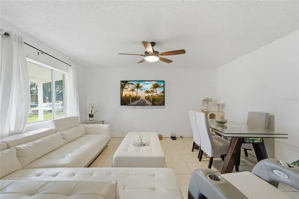 524 PIGEON CIR Orlando, FL 32825