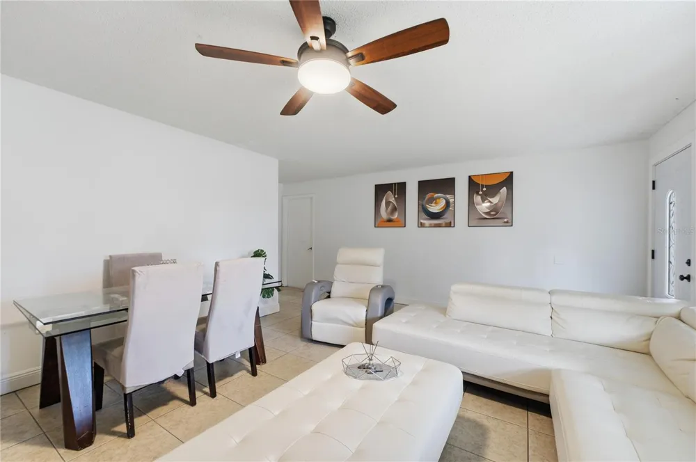 524 PIGEON CIR Orlando, FL 32825