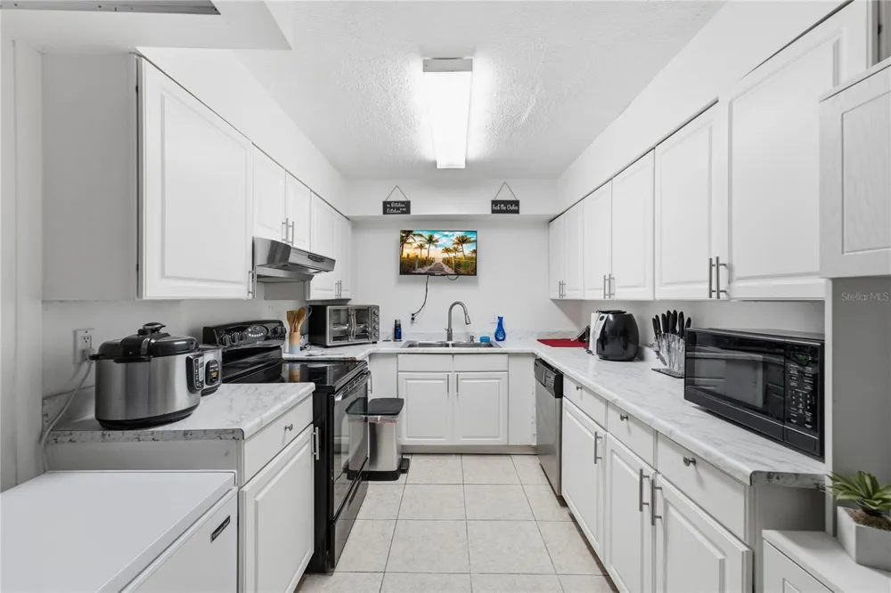 524 PIGEON CIR Orlando, FL 32825