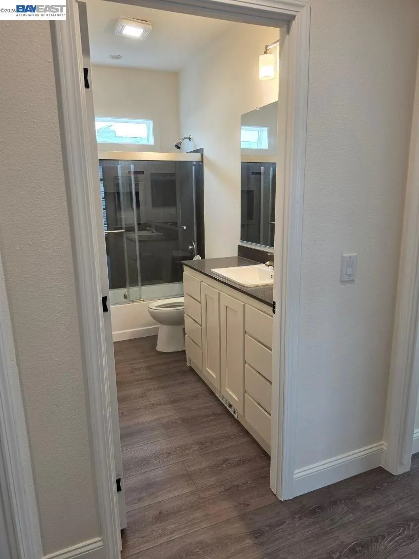 1220 Tasman Dr Sunnyvale, CA 94089