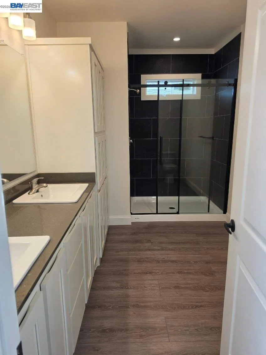 1220 Tasman Dr Sunnyvale, CA 94089