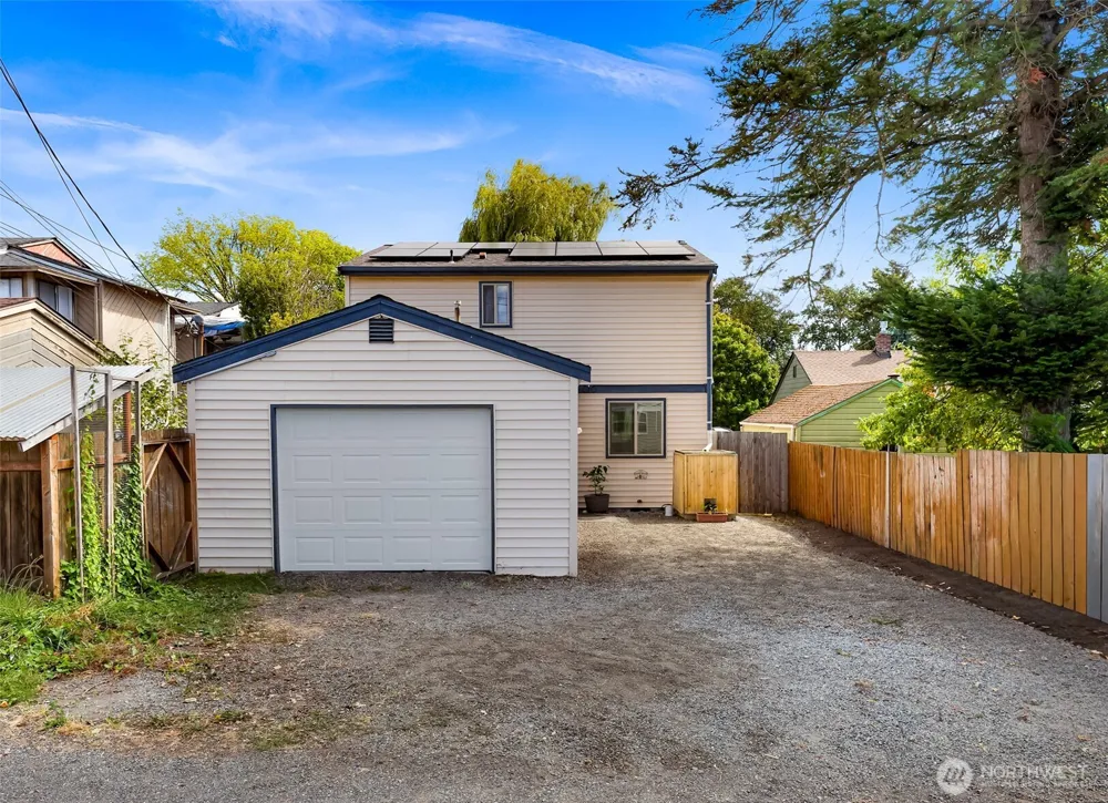 2429 Queen Street Bellingham, WA 98229