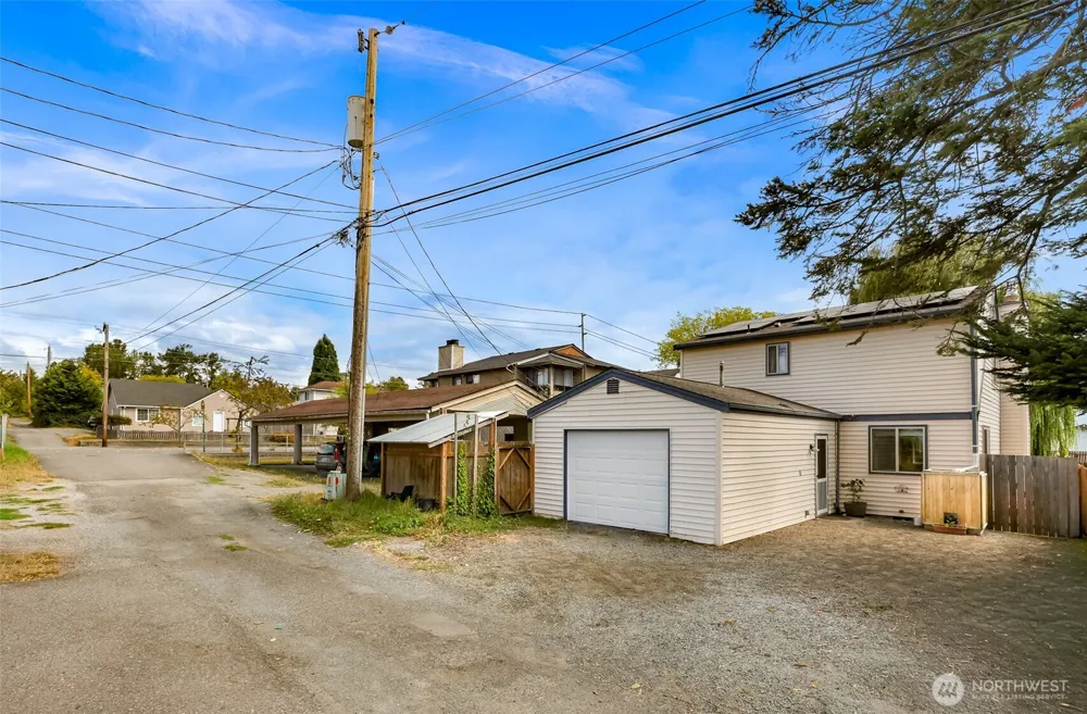 2429 Queen Street Bellingham, WA 98229