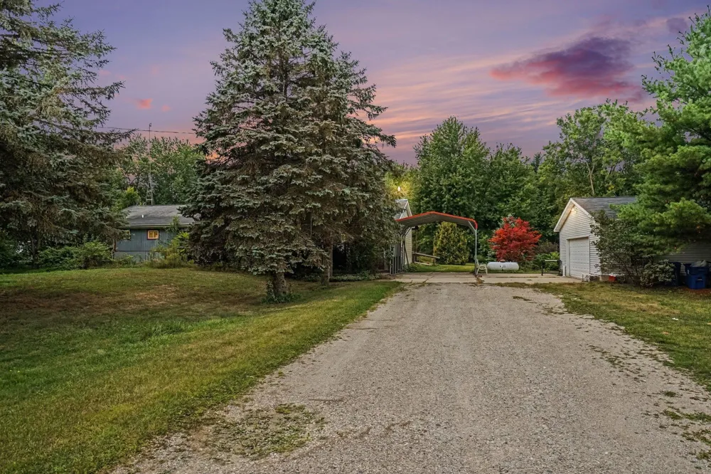 4160 S Geneva Road Jasper Township, MI 48880