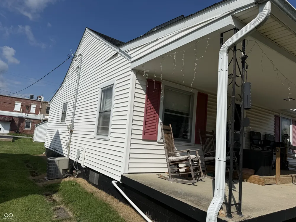 26 W Jefferson Jamestown, IN 46147