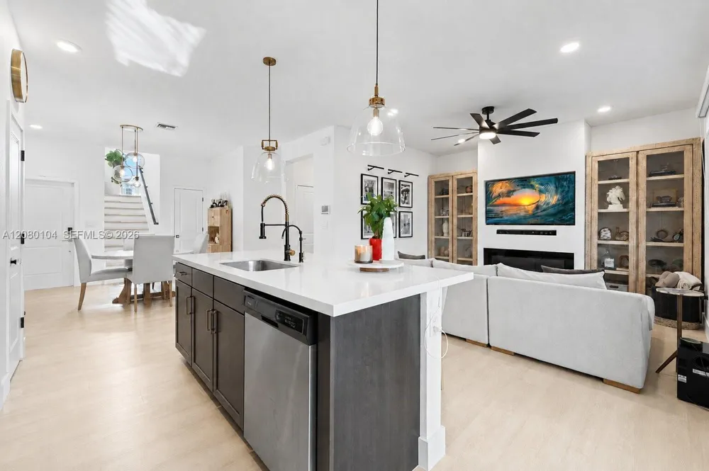 1768 SE 8th Ter Homestead, FL 33034