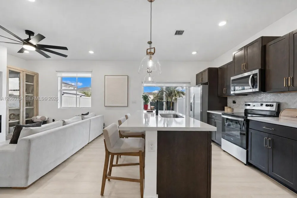 1768 SE 8th Ter Homestead, FL 33034