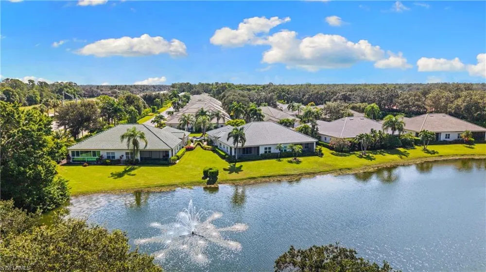 878 Vistana Circle Naples, FL 34119