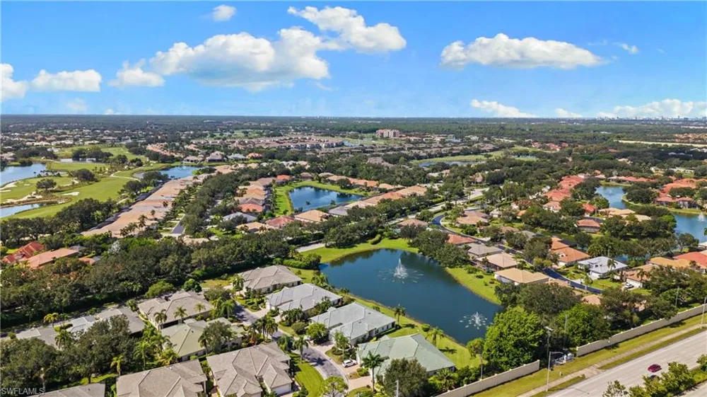 878 Vistana Circle Naples, FL 34119