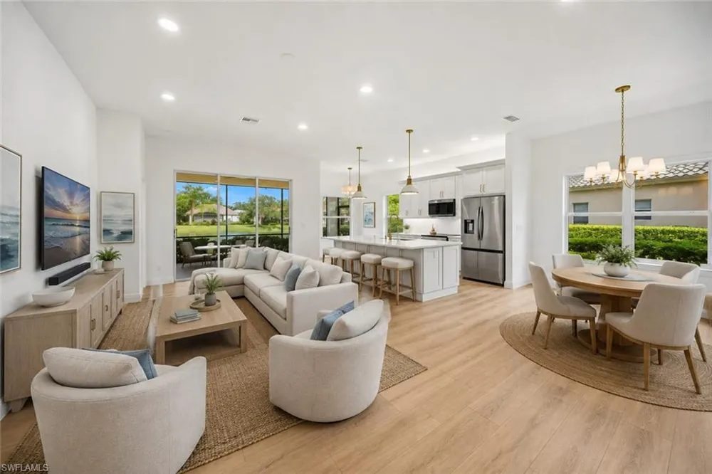 878 Vistana Circle Naples, FL 34119