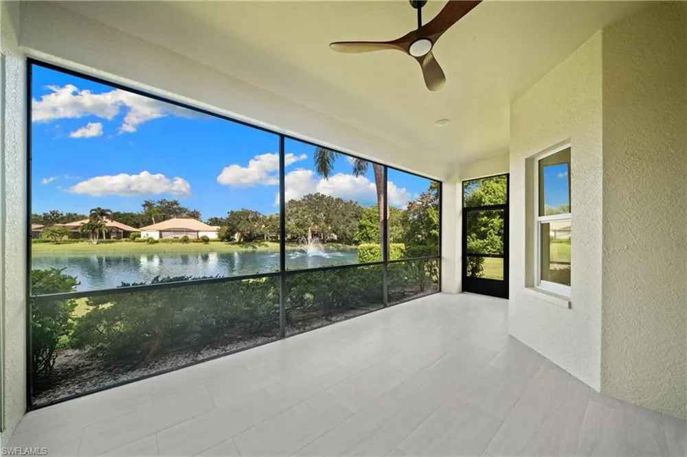 878 Vistana Circle Naples, FL 34119