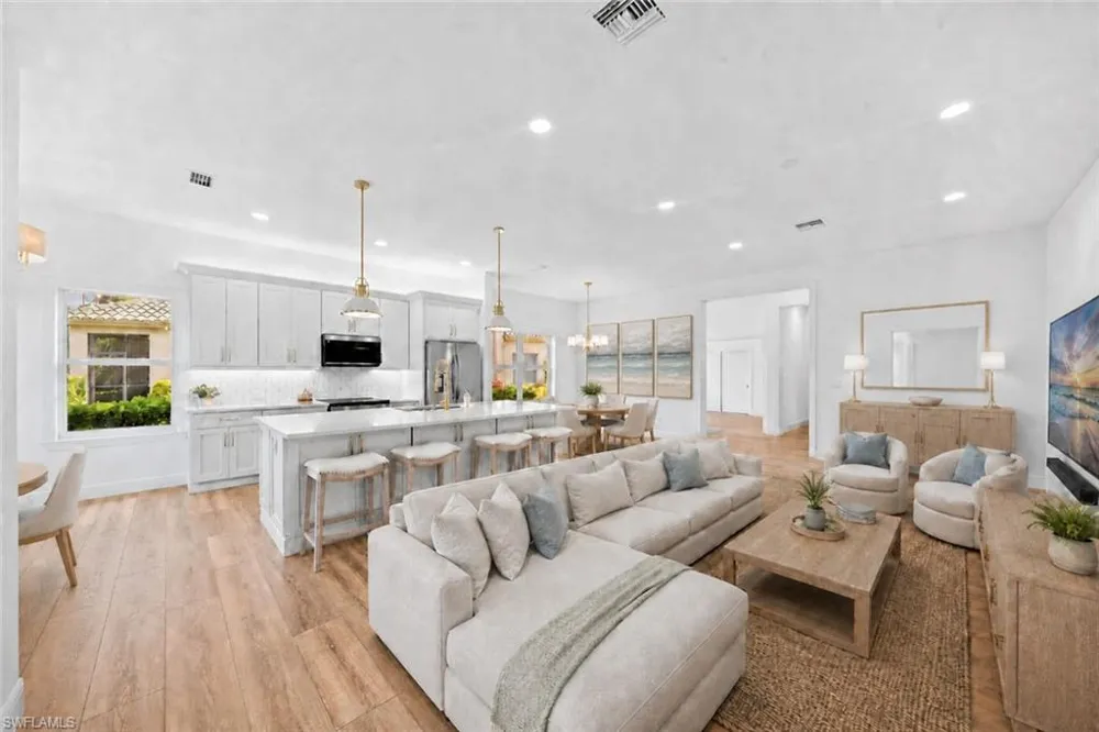 878 Vistana Circle Naples, FL 34119