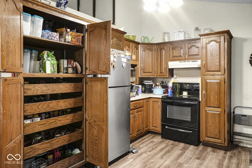 7020 Carlsen Avenue Indianapolis, IN 46214