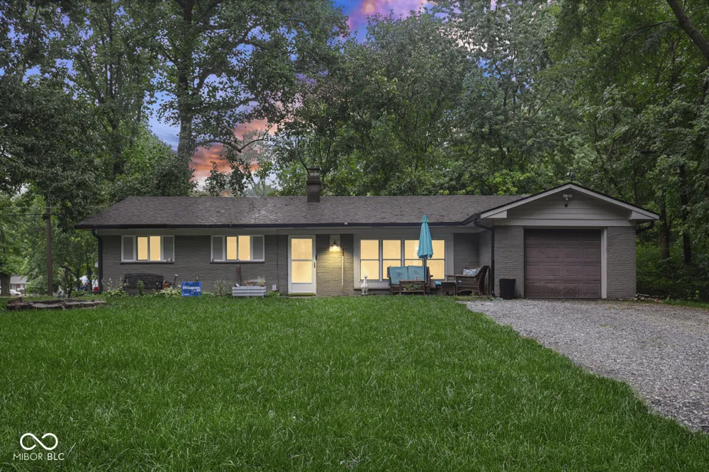 7020 Carlsen Avenue Indianapolis, IN 46214
