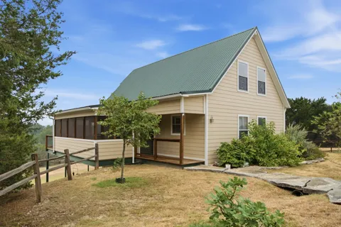 320 Schooner Way