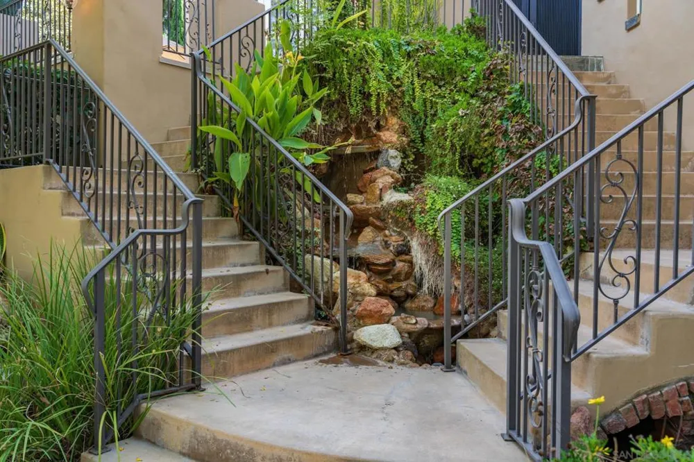 14858 Las Mananas Rancho Santa Fe, CA 92067