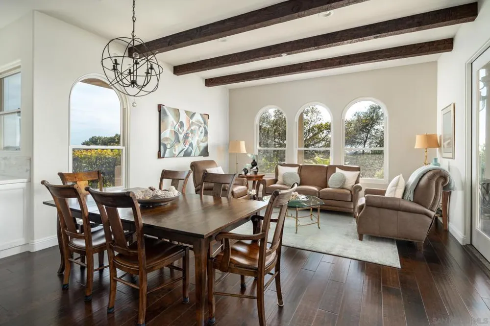 14858 Las Mananas Rancho Santa Fe, CA 92067