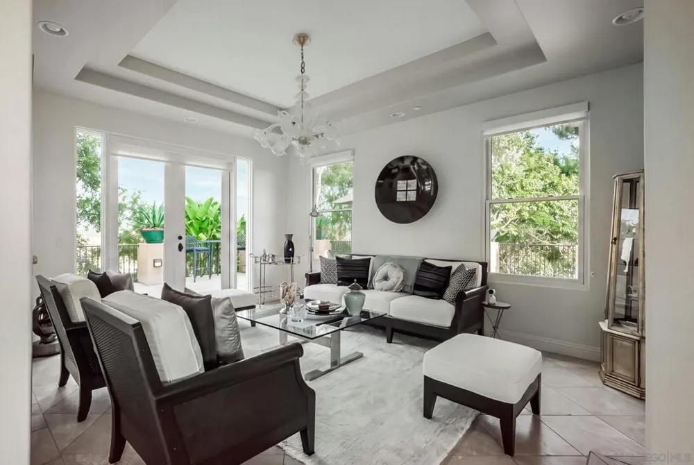 14858 Las Mananas Rancho Santa Fe, CA 92067