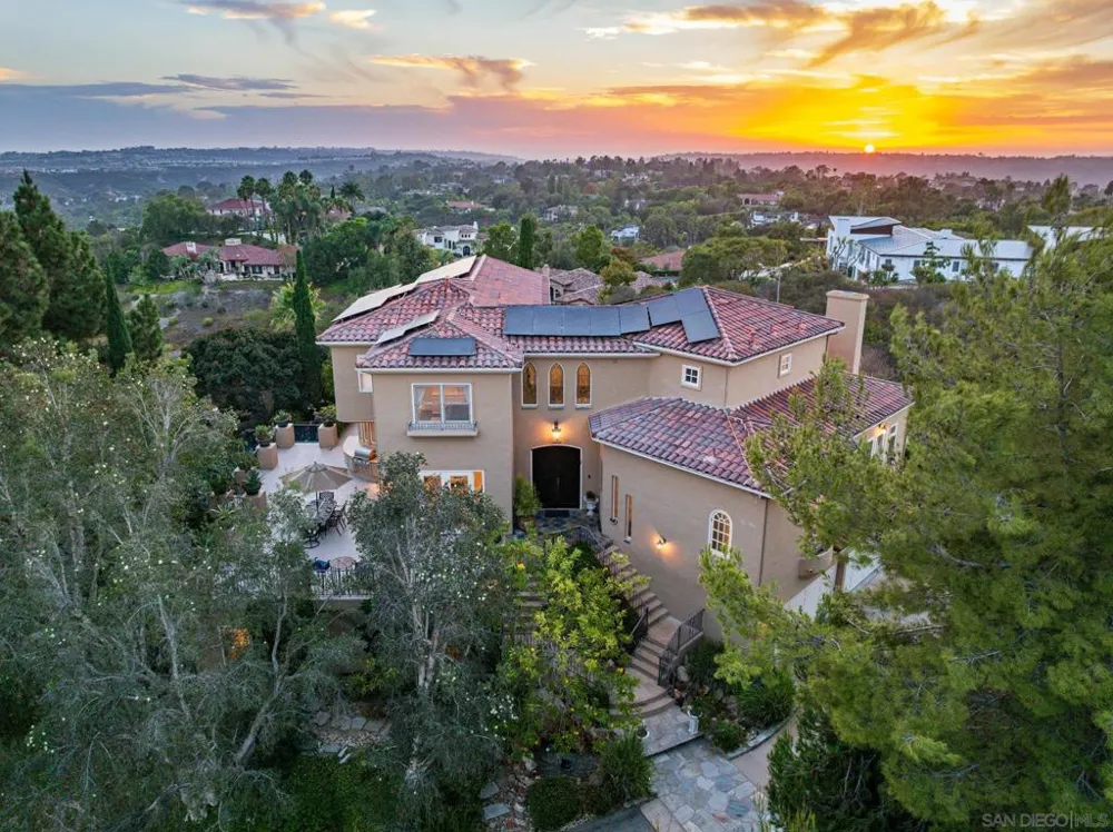 14858 Las Mananas Rancho Santa Fe, CA 92067