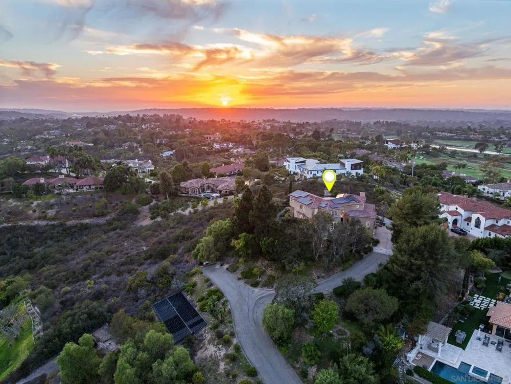 14858 Las Mananas Rancho Santa Fe, CA 92067