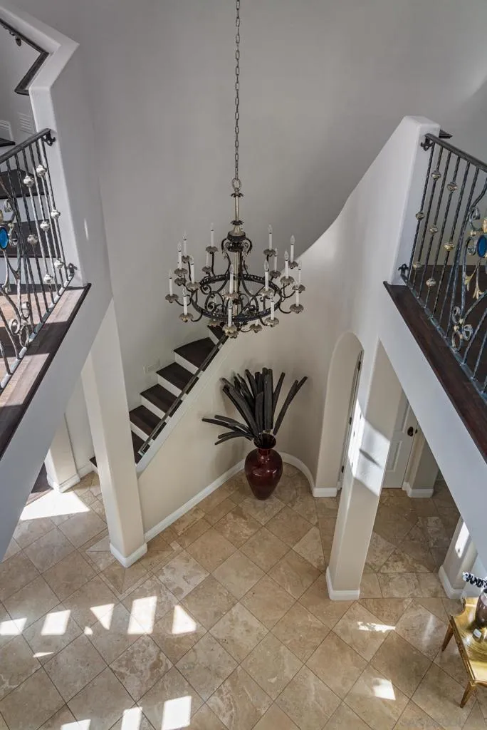 14858 Las Mananas Rancho Santa Fe, CA 92067