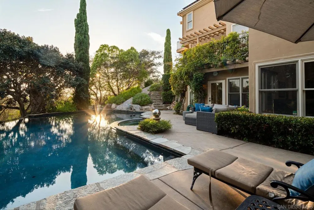 14858 Las Mananas Rancho Santa Fe, CA 92067