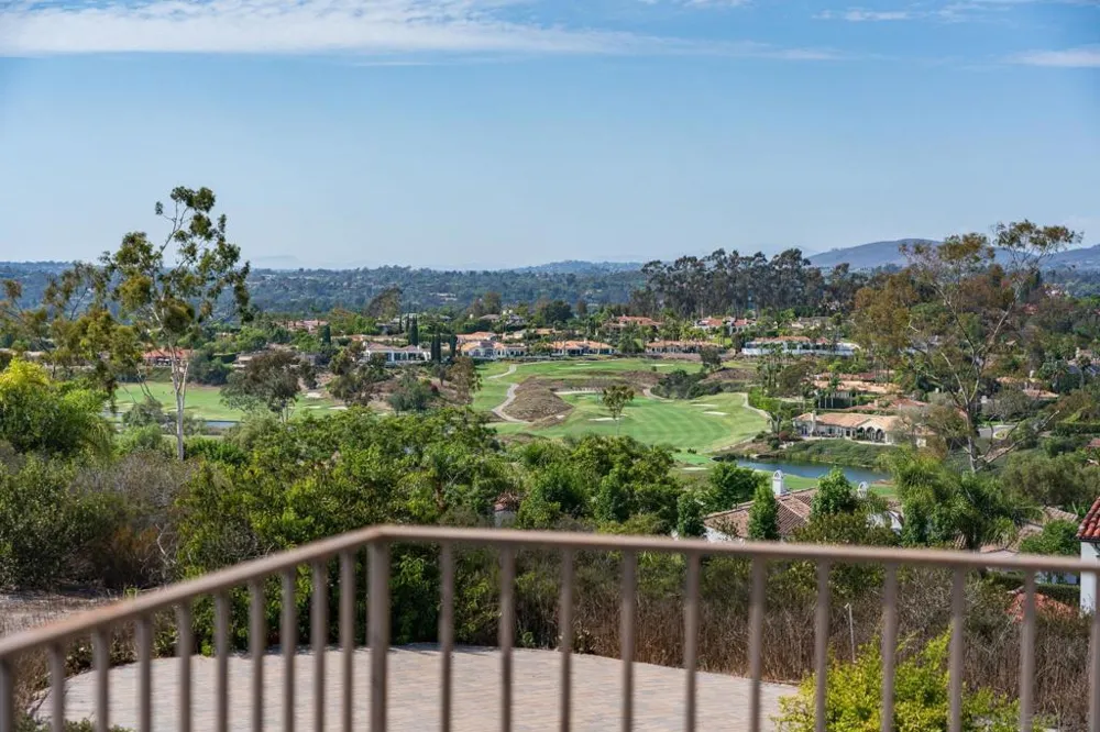 14858 Las Mananas Rancho Santa Fe, CA 92067