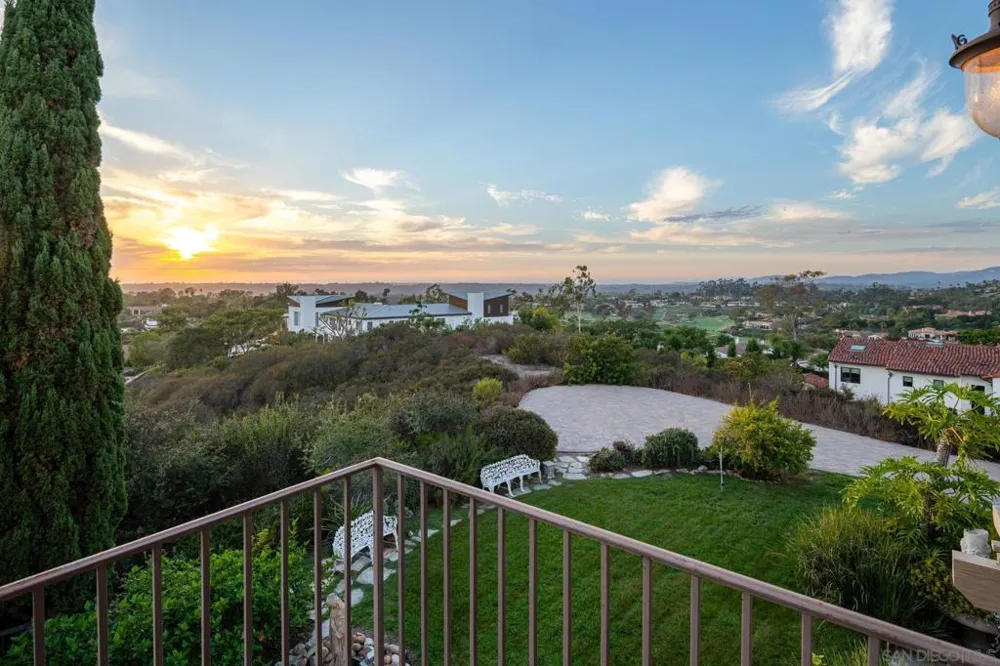 14858 Las Mananas Rancho Santa Fe, CA 92067