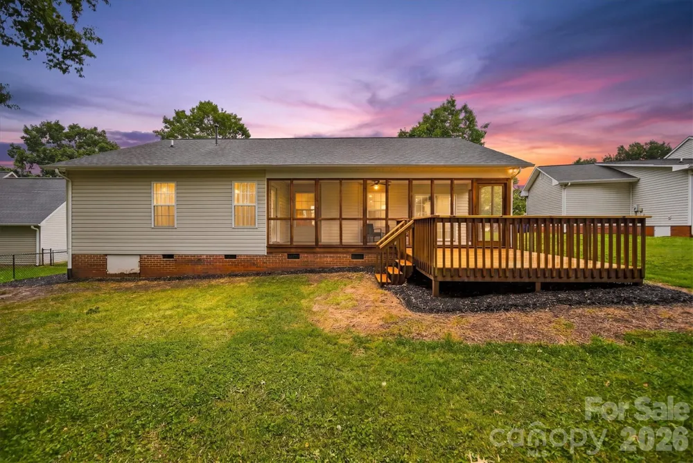 2556 23rd Street Drive NE Hickory, NC 28601
