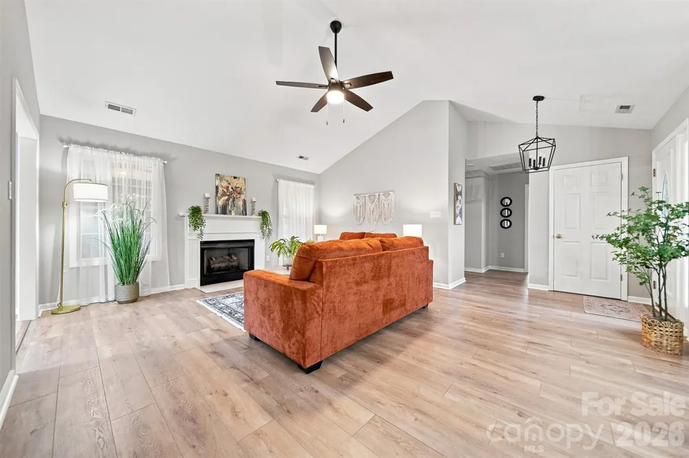 2556 23rd Street Drive NE Hickory, NC 28601