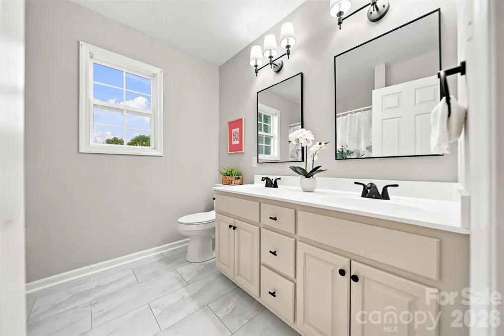 2556 23rd Street Drive NE Hickory, NC 28601