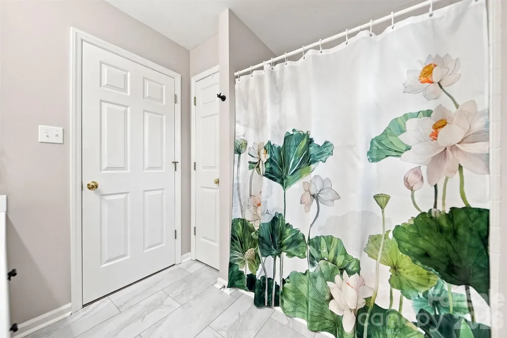 2556 23rd Street Drive NE Hickory, NC 28601