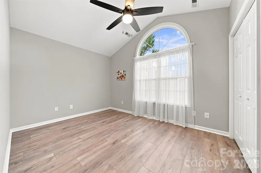 2556 23rd Street Drive NE Hickory, NC 28601