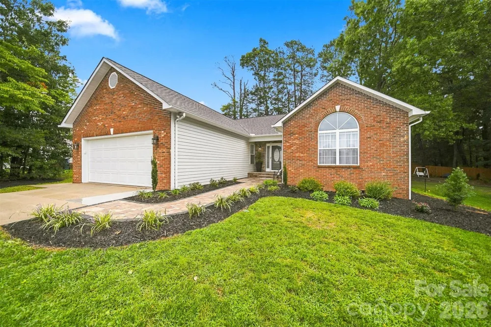 2556 23rd Street Drive NE Hickory, NC 28601