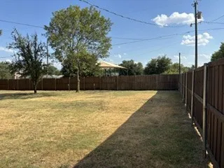 115 W Spruce Corner W Whitewright, TX 75491