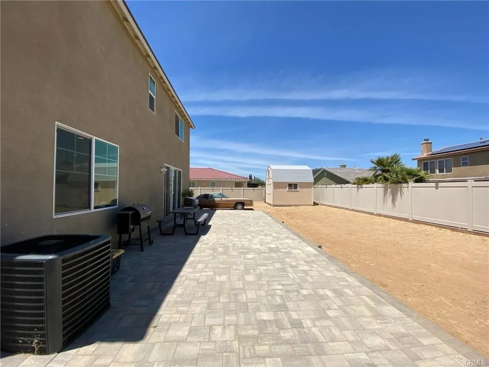 6131 W J9 Lancaster, CA 93536