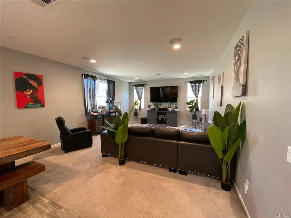6131 W J9 Lancaster, CA 93536