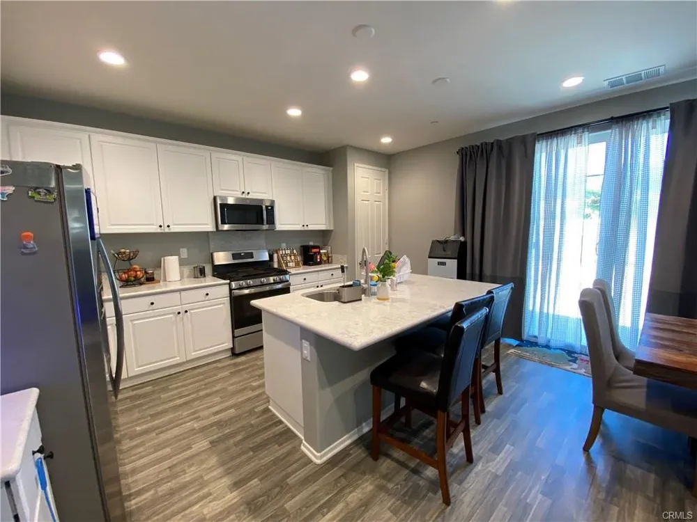 6131 W J9 Lancaster, CA 93536