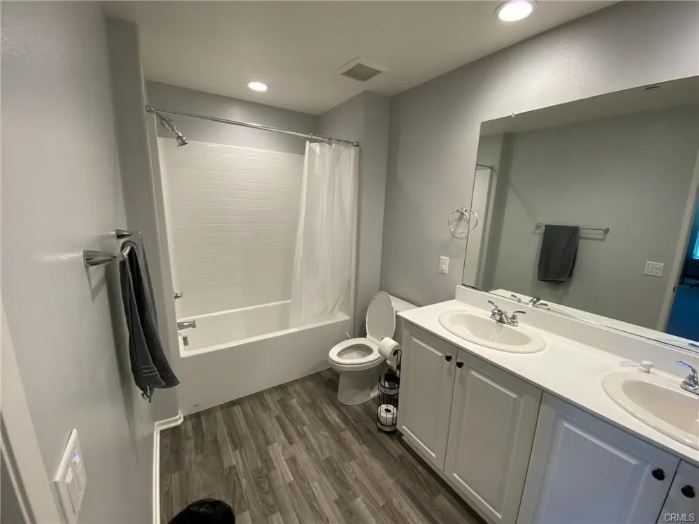 6131 W J9 Lancaster, CA 93536