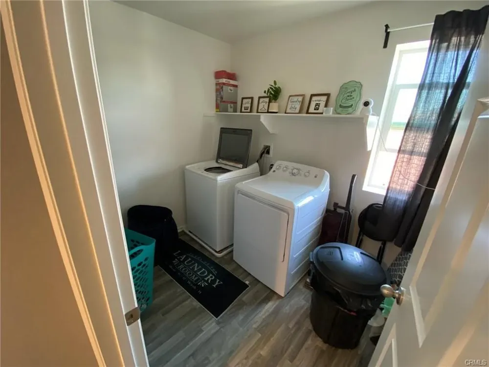 6131 W J9 Lancaster, CA 93536