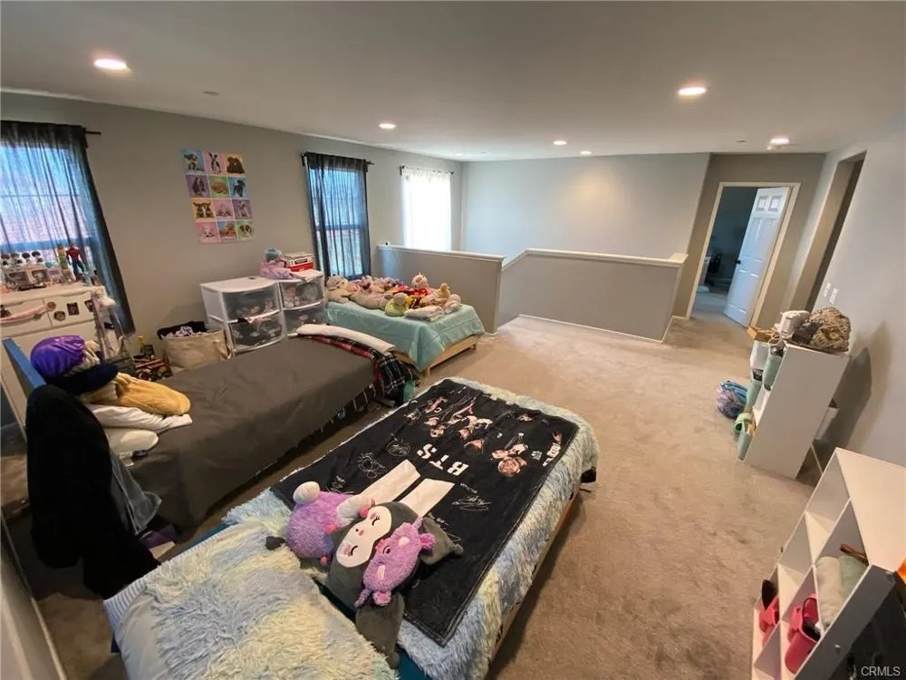6131 W J9 Lancaster, CA 93536