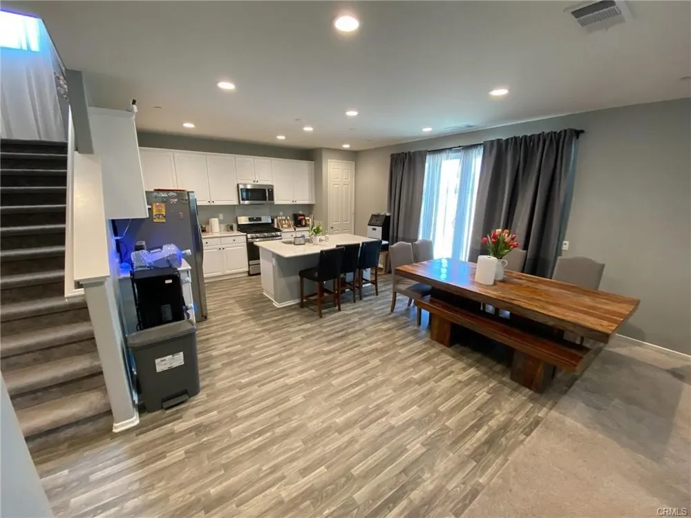 6131 W J9 Lancaster, CA 93536