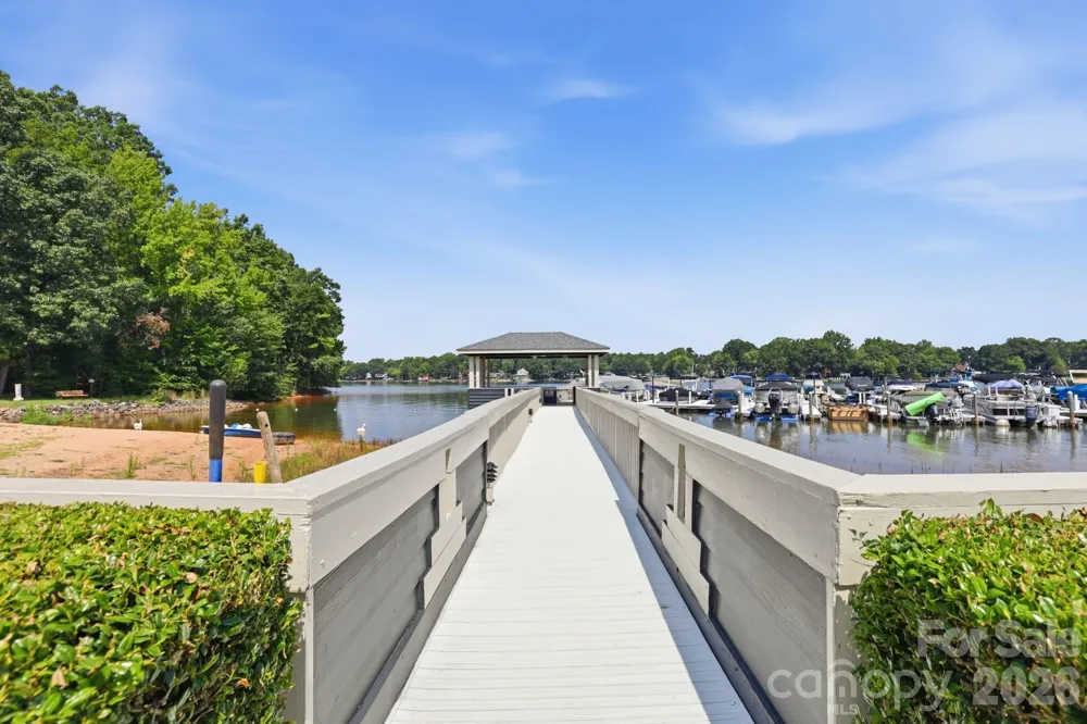 2121 Regatta Lane #311 Denver, NC 28037