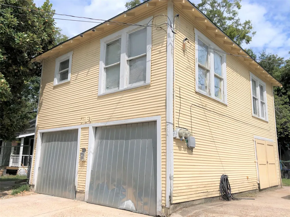 714 1st Street Baytown, TX 77520