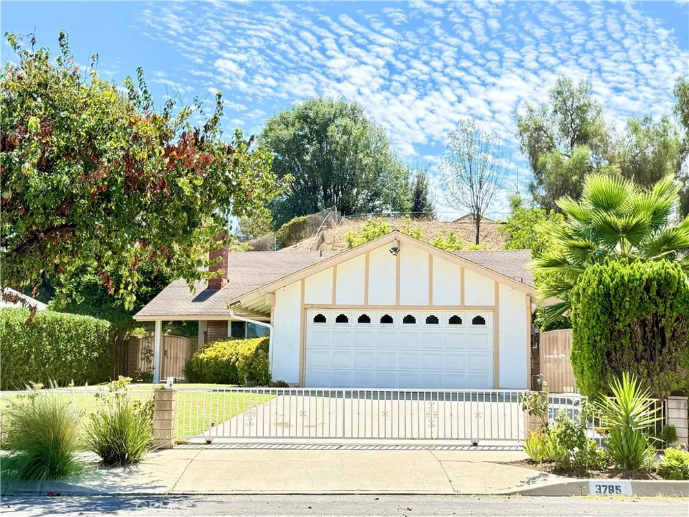 3765 Valle Vista Chino Hills, CA 91709