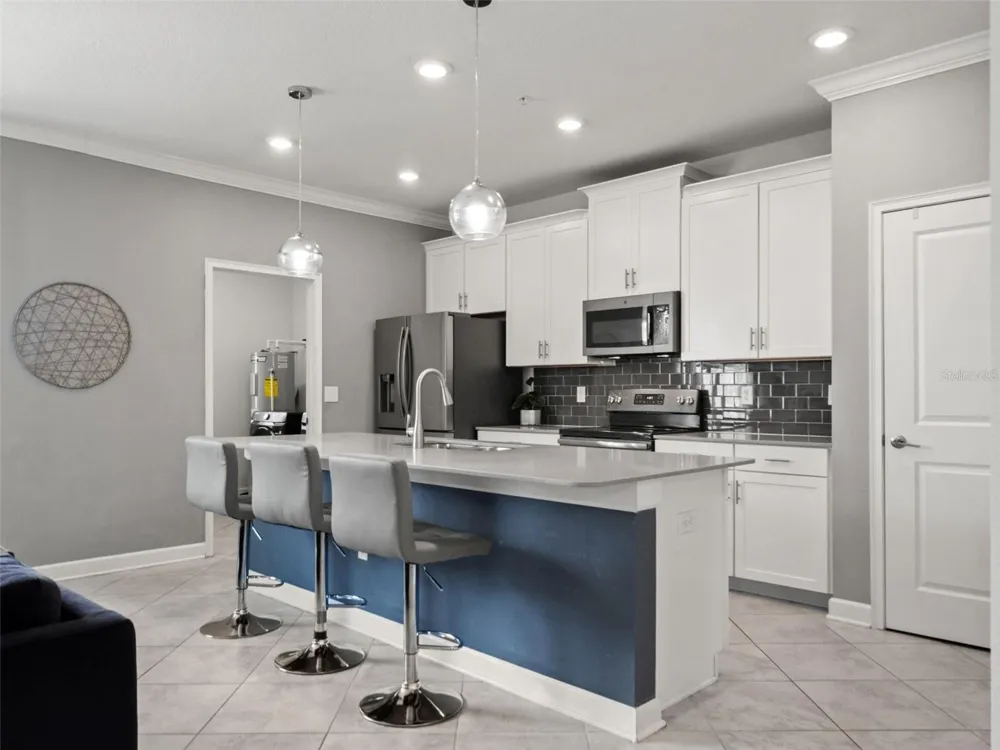 11662 EPIC AVENUE Orlando, FL 32832