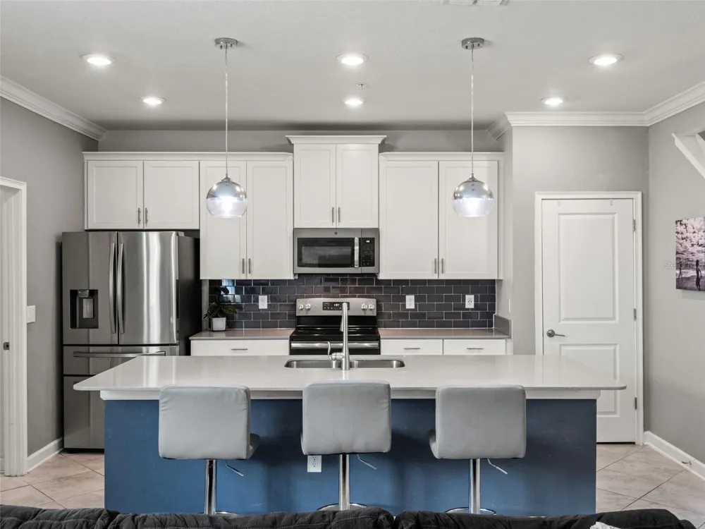 11662 EPIC AVENUE Orlando, FL 32832