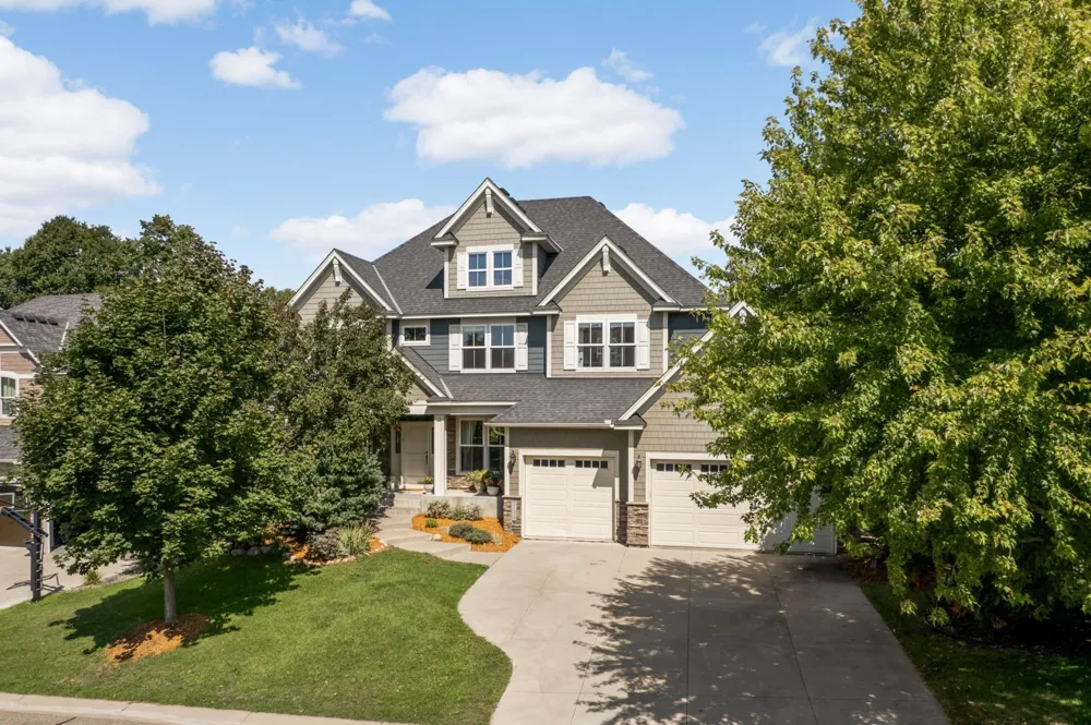 15520 56th Avenue Plymouth, MN 55446