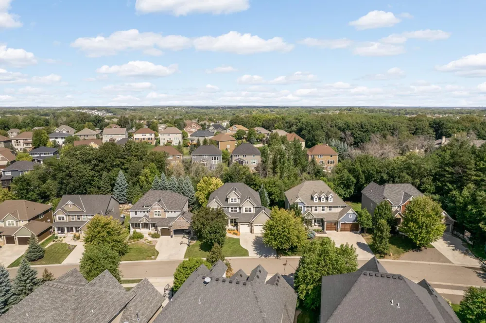 15520 56th Avenue Plymouth, MN 55446